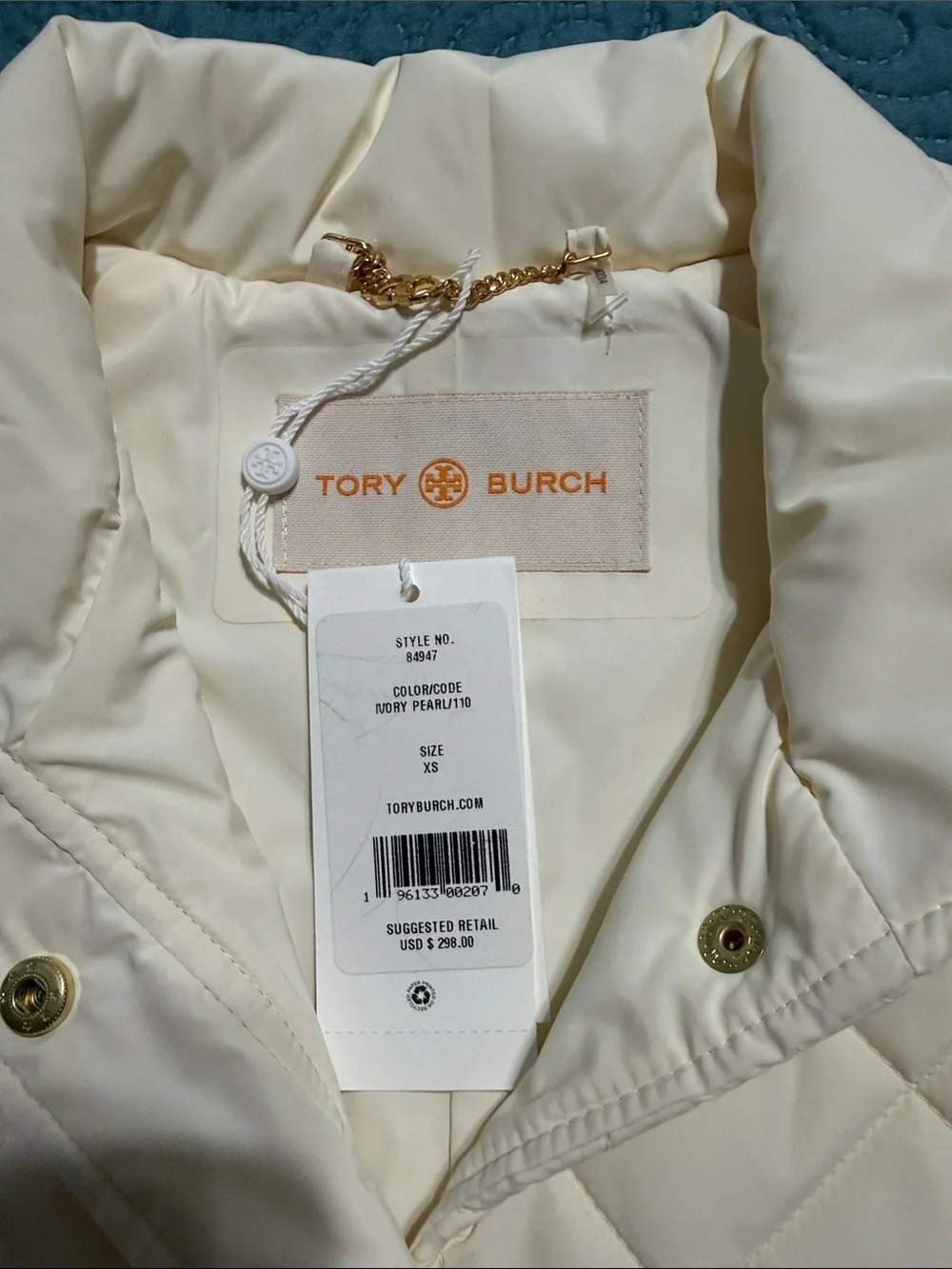 Tory Burch Quilted Cream Sleeveless Vest with Gold-Tone Hardware